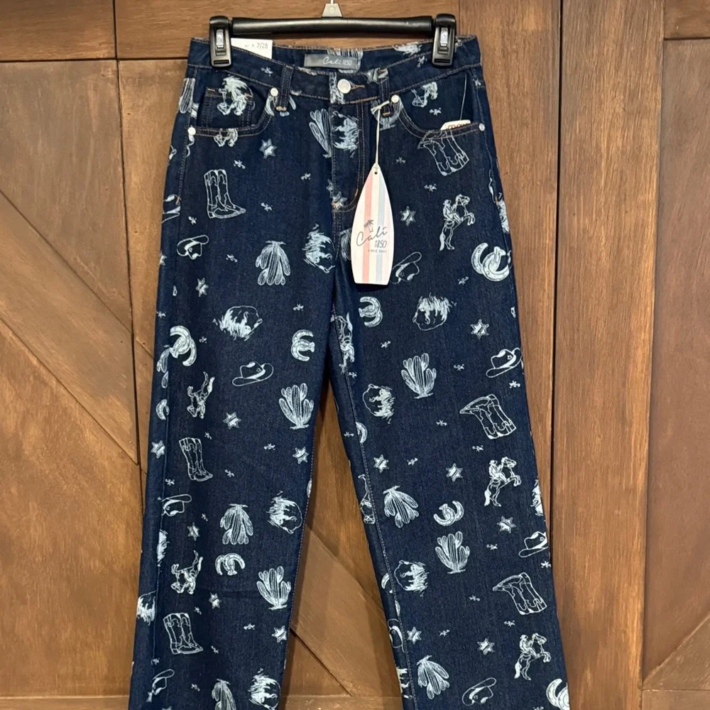 Stylish Blue western Patterned Straight Leg Jeans - Picture 9 of 11